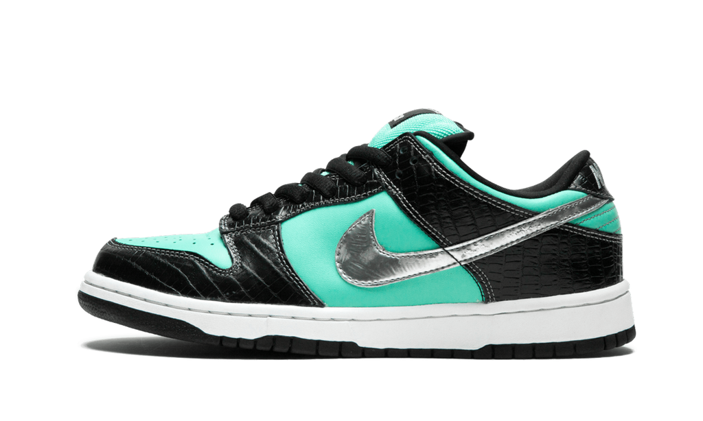 Nike Dunk Low Diamond Supply Co. Sneakers