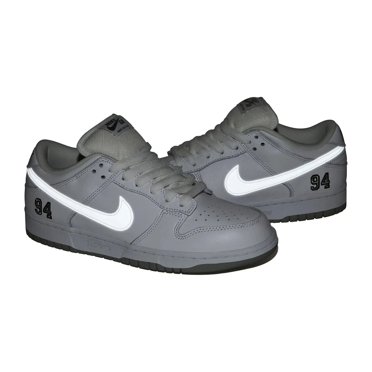 Nike Dunk Low White Supreme x SB Sneakers