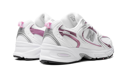 New Balance 530 White / Pink Sneakers