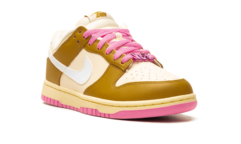 Nike Dunk Pink Bronzine Sneakers