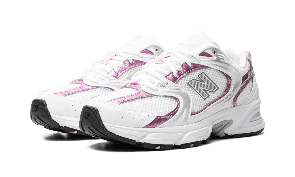 New Balance 530 White / Pink Sneakers