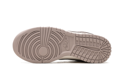Nike Dunk Low Diffused Taupe Sneakers