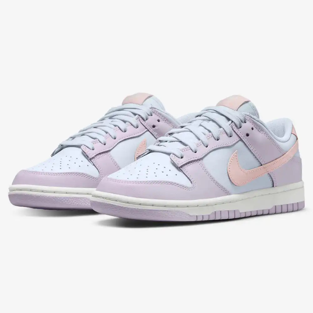 Nike Dunk Low Easter 2022 Sneakers