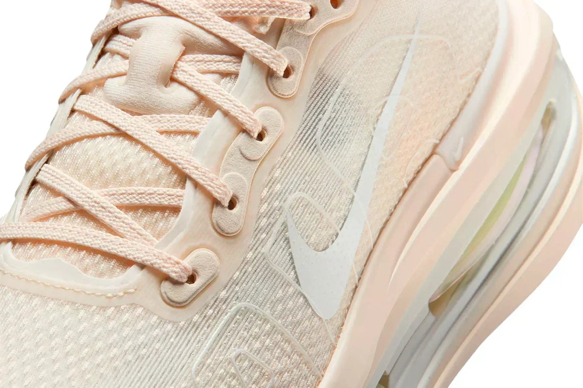 Nike Beige Vomero Premium Chalk Sneakers
