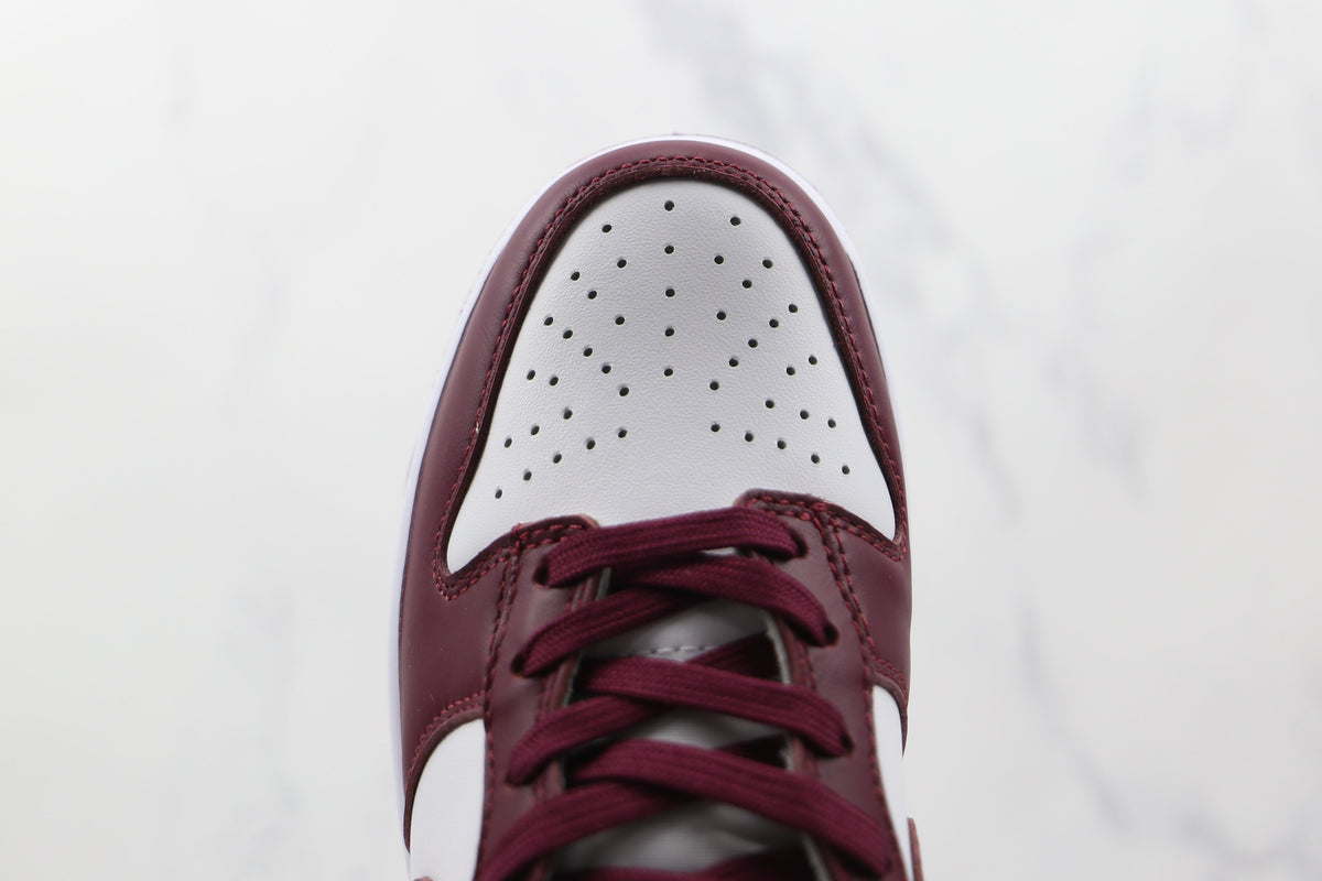Nike Dunk Low Bordeaux Sneakers