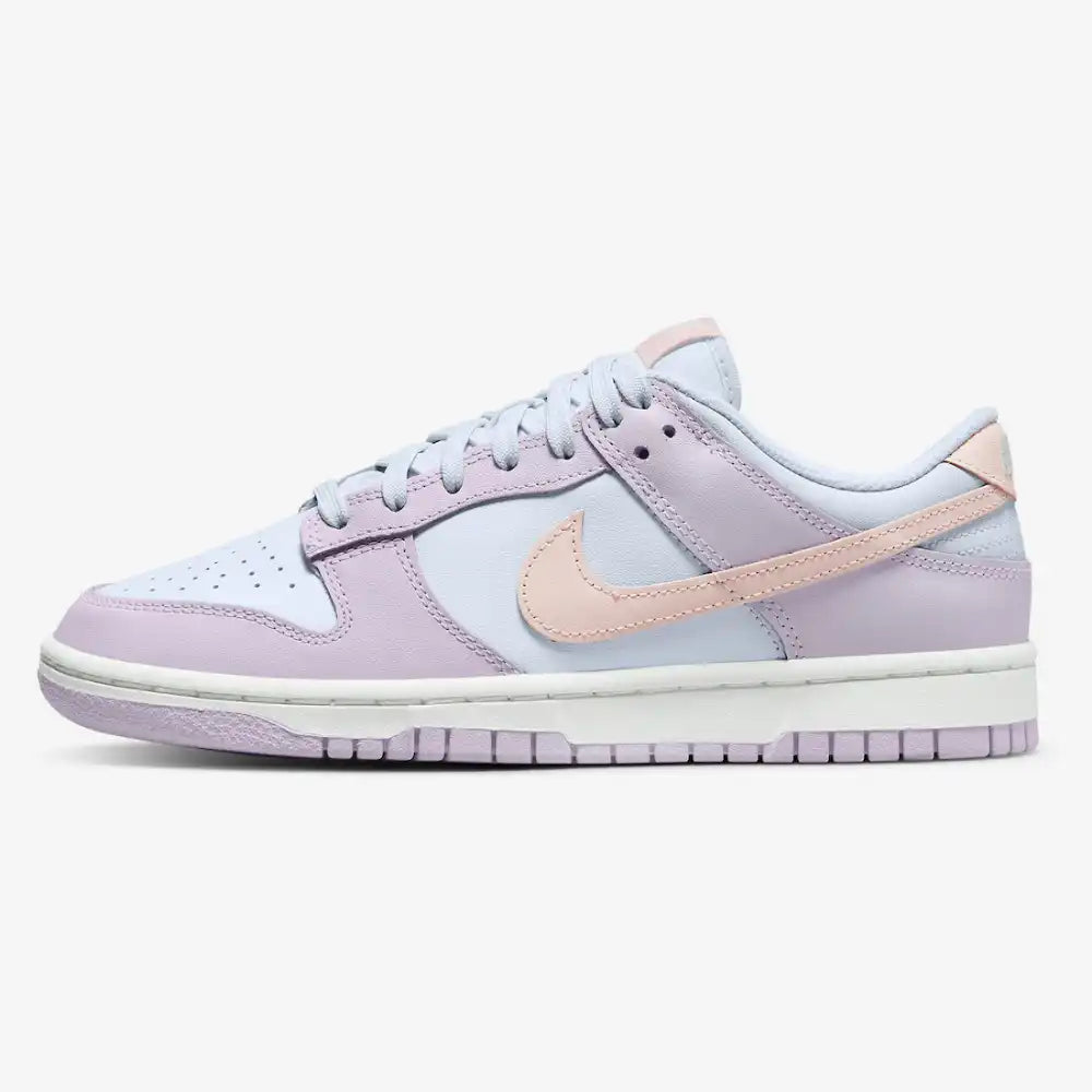 Nike Dunk Low Easter 2022 Sneakers