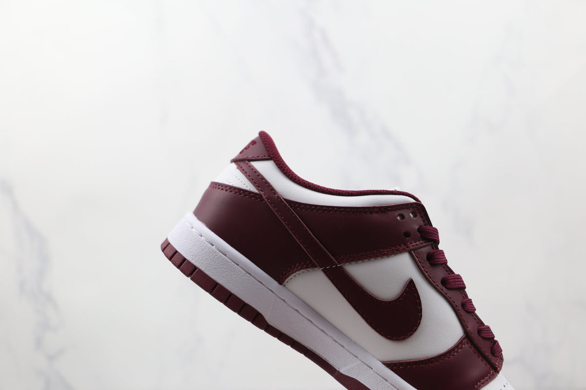 Nike Dunk Low Bordeaux Sneakers