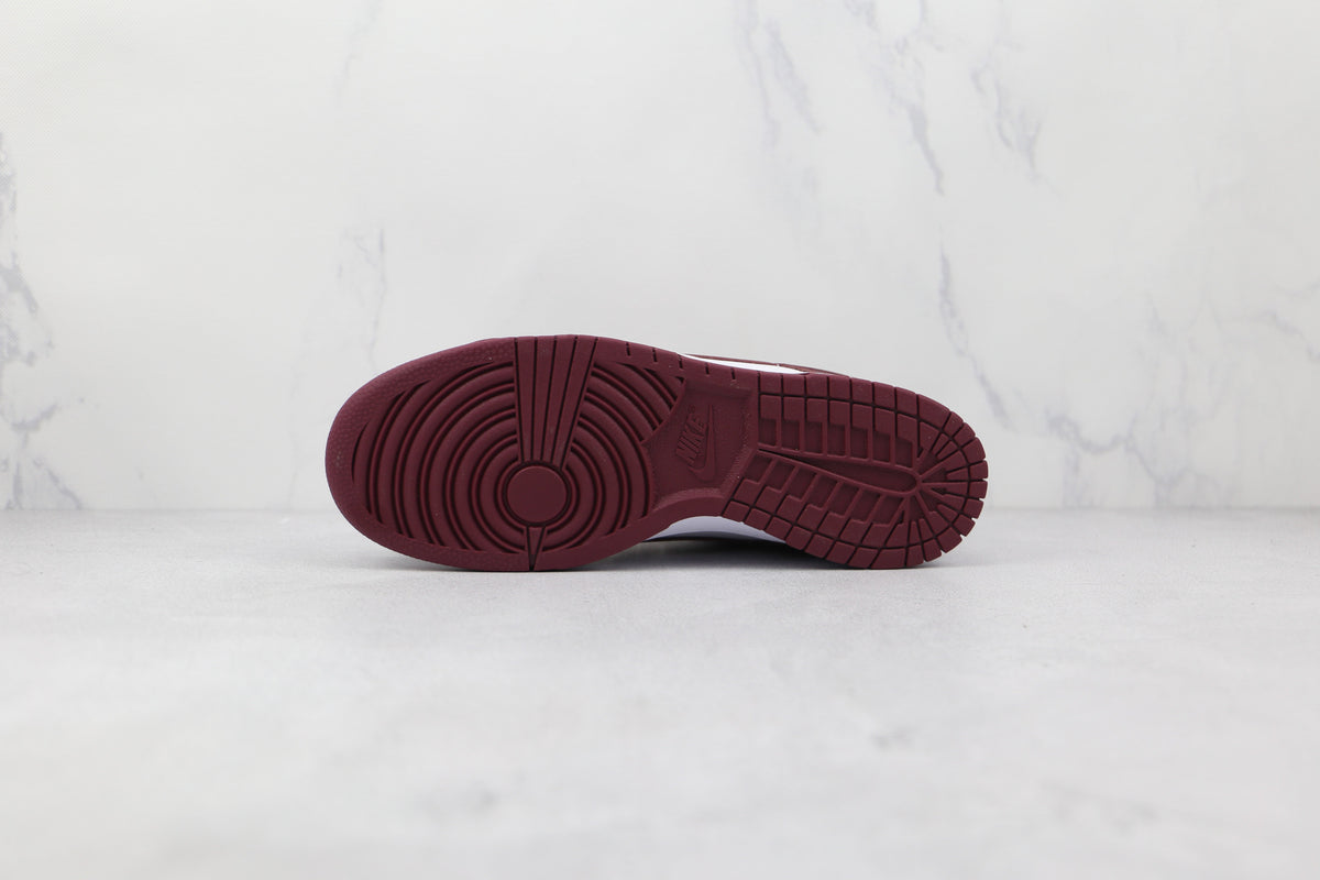Nike Dunk Low Bordeaux Sneakers
