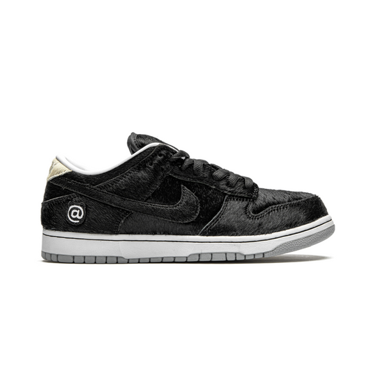Nike Dunk Low SB "Medicom Toy - BE@RBRICK" Sneakers