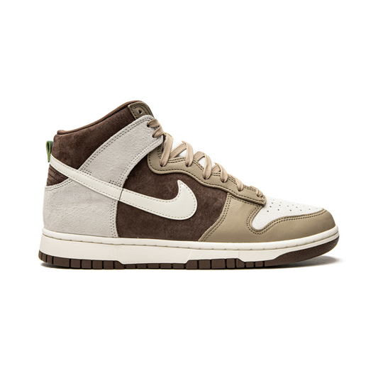 Nike Dunk High Light Chocolate Sneakers