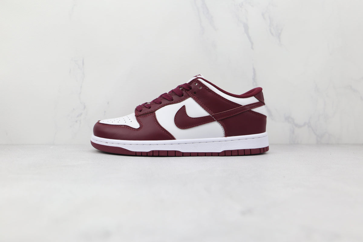 Nike Dunk Low Bordeaux Sneakers