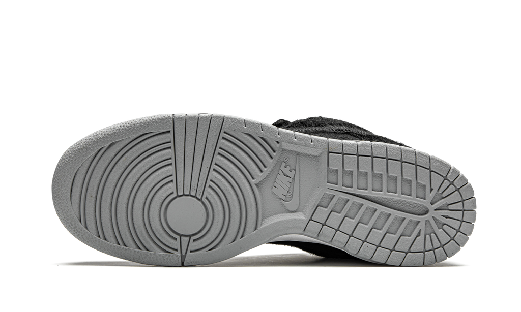 Nike Dunk Low SB "Medicom Toy - BE@RBRICK" Sneakers