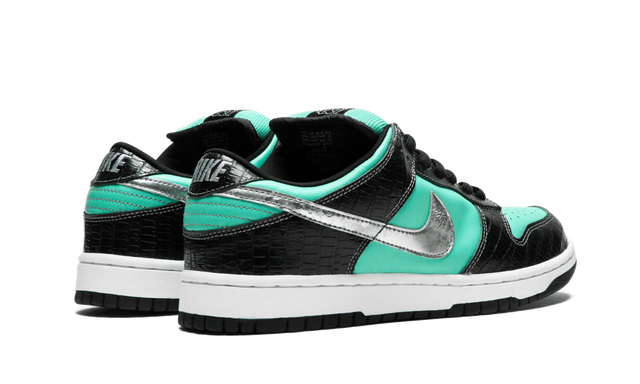Nike Dunk Low Diamond Supply Co. Sneakers
