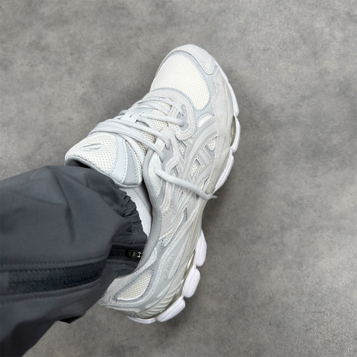 ASICS Gel NYC Cream Cloud Grey Sneakers
