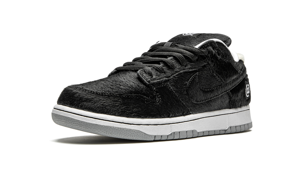 Nike Dunk Low SB "Medicom Toy - BE@RBRICK" Sneakers