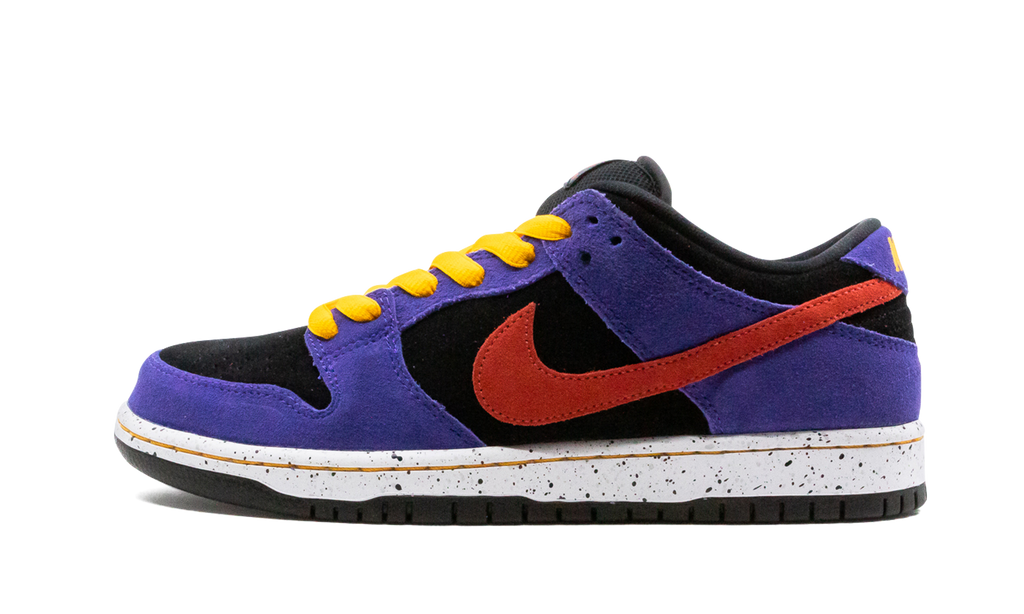 Nike Dunk Low SB ACG Terra Sneakers
