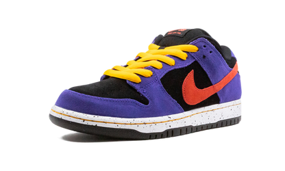 Nike Dunk Low SB ACG Terra Sneakers