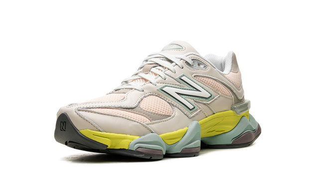 New Balance 9060 Moonbeam Sneakers