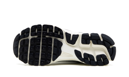 Nike Silver Zoom Vomero 5 Photon Dust Metallic Sneakers