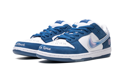 Nike Dunk Low Born x Raised Sneakers