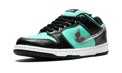 Nike Dunk Low Diamond Supply Co. Sneakers