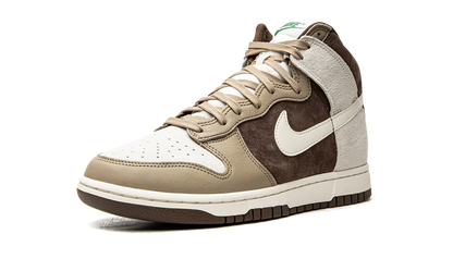Nike Dunk High Light Chocolate Sneakers