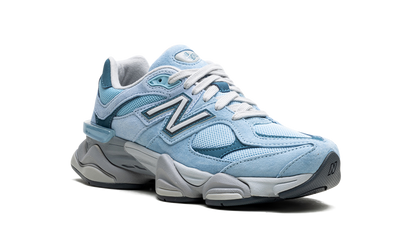 New Balance 9060 Blue Chrome Sneakers