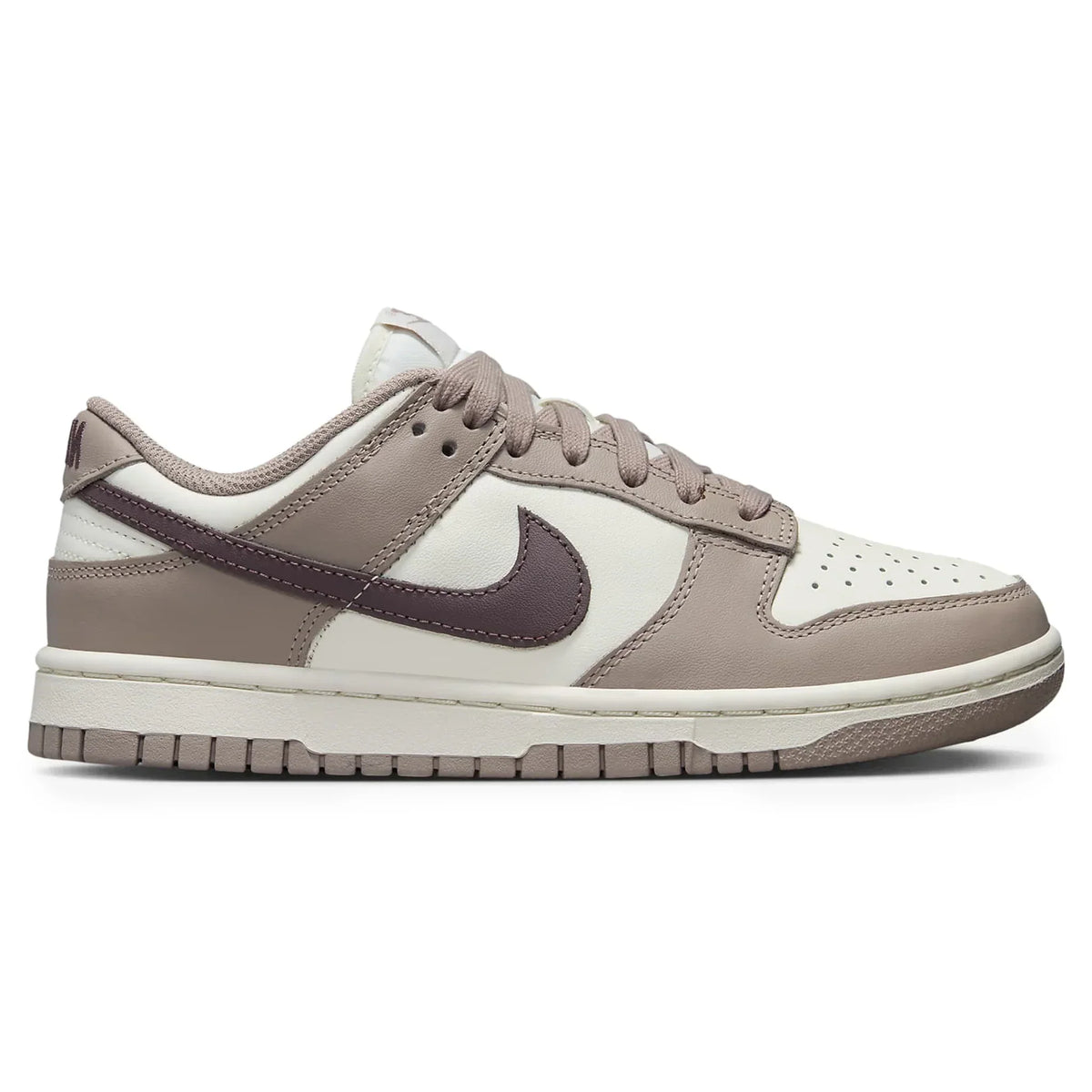 Nike Dunk Low Diffused Taupe (W) Sneakers