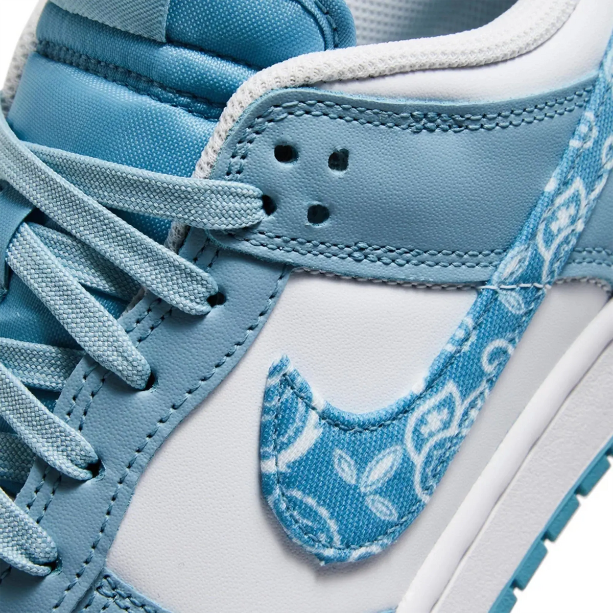 Nike Dunk Low Blue Essential Paisley Pack (W) Sneakers