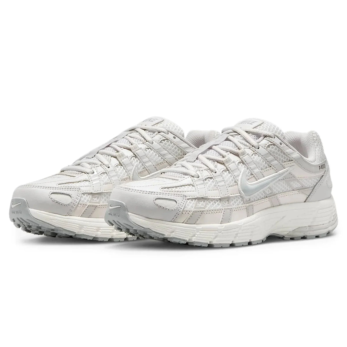 Nike Summit White P-6000 SE Summit White Vast Grey (W) Sneakers