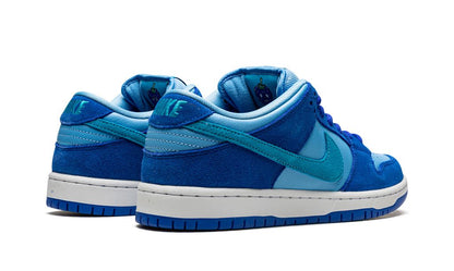 Nike Dunk Low Blue SB Raspberry Sneakers