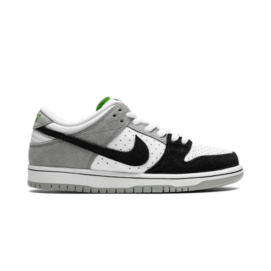 Nike Dunk Low SB Chlorophyll Sneakers