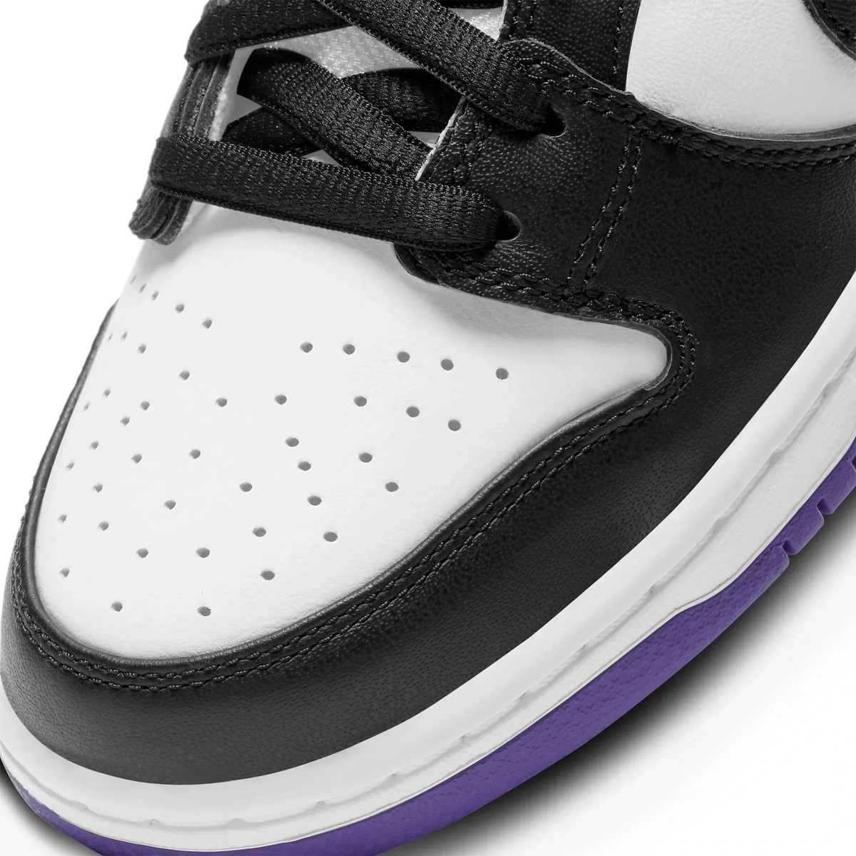 Nike Dunk Low Purple SB Court Sneakers