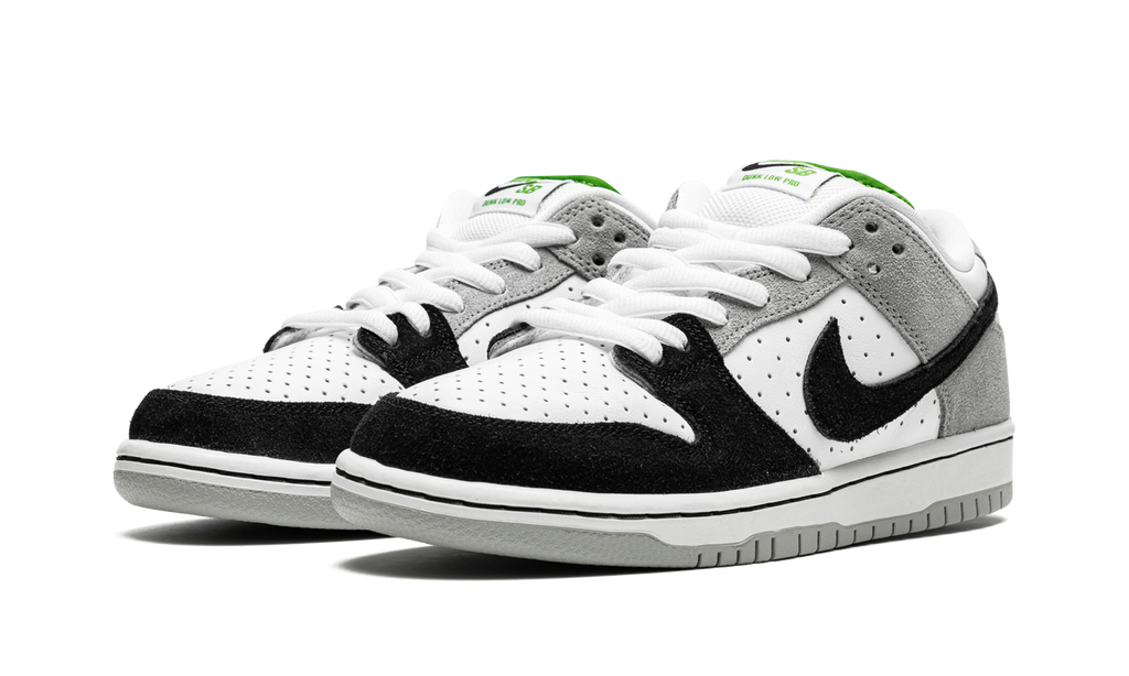 Nike Dunk Low SB Chlorophyll Sneakers