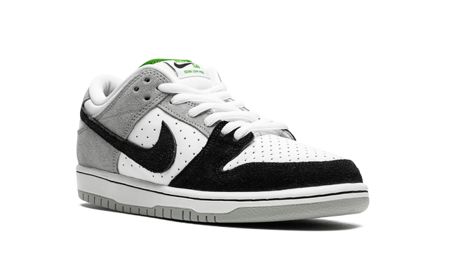 Nike Dunk Low SB Chlorophyll Sneakers