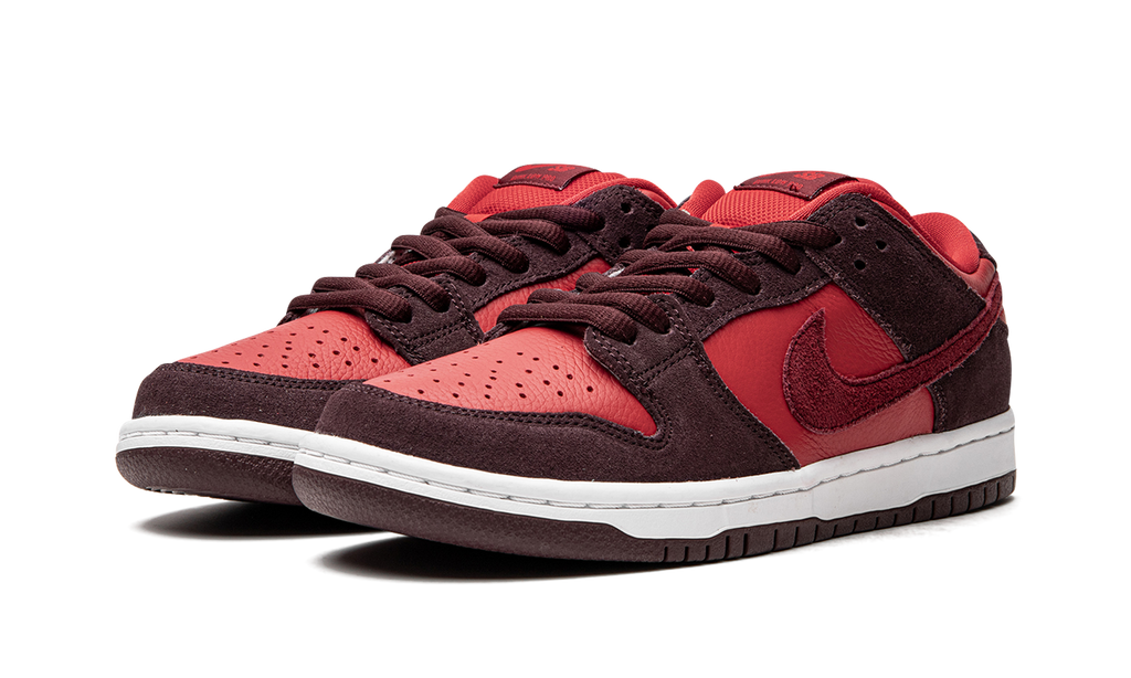 Nike Dunk Low SB Cherry Sneakers