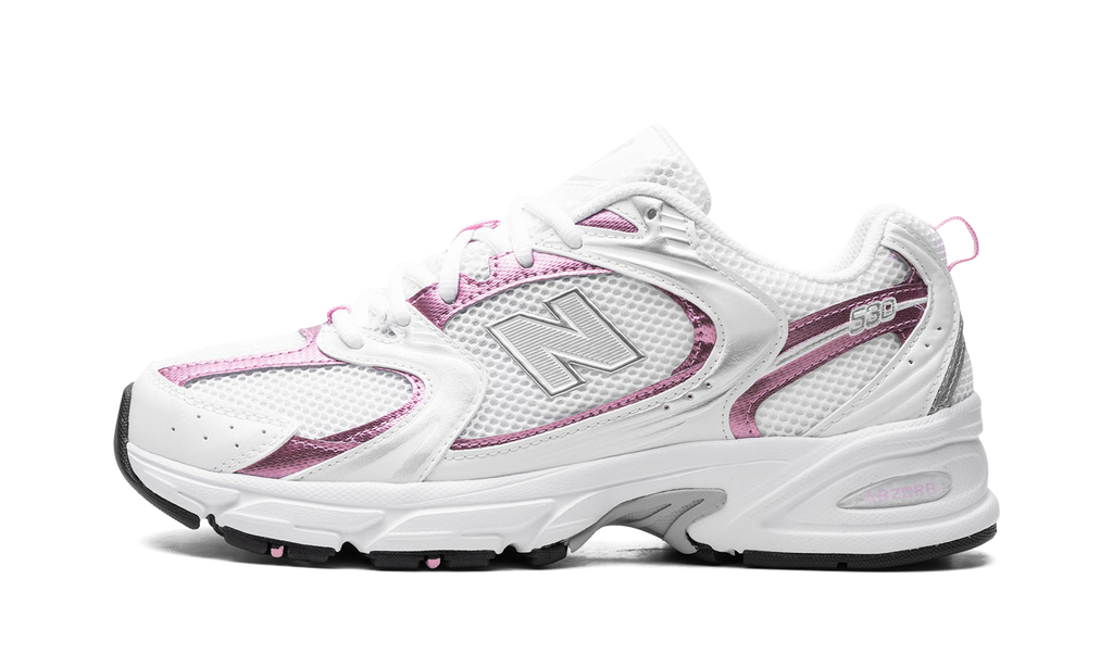 New Balance 530 White / Pink Sneakers