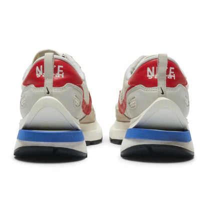 Nike Fuchsia Preloved - x Sacai Vaporwaffle Sail Sport Sneaker