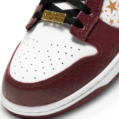 Nike Dunk Low Brown Supreme x SB Barkroot (2021) Sneakers