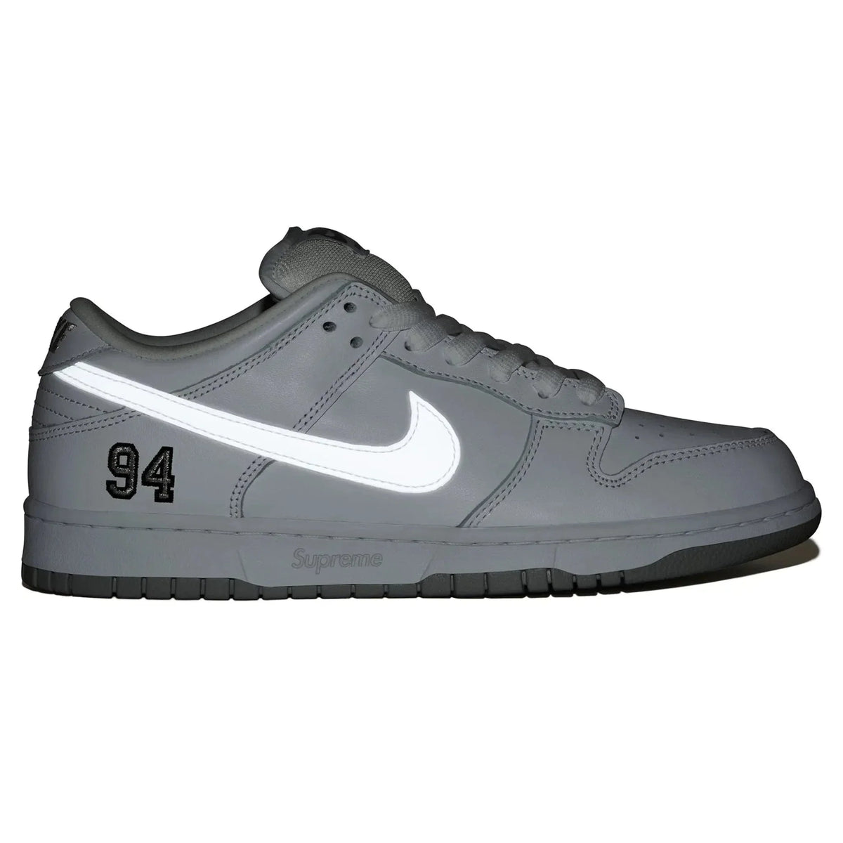 Nike Dunk Low White Supreme x SB Sneakers