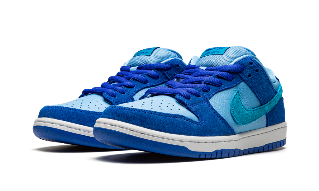 Nike Dunk Low Blue SB Raspberry Sneakers