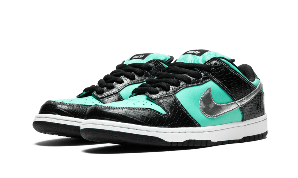 Nike Dunk Low Diamond Supply Co. Sneakers