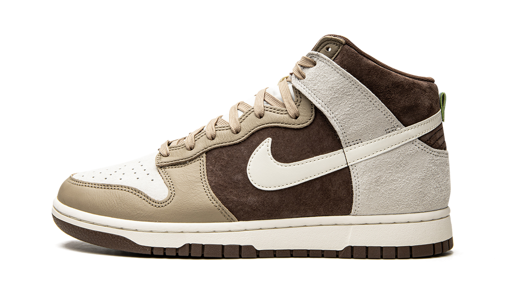 Nike Dunk High Light Chocolate Sneakers